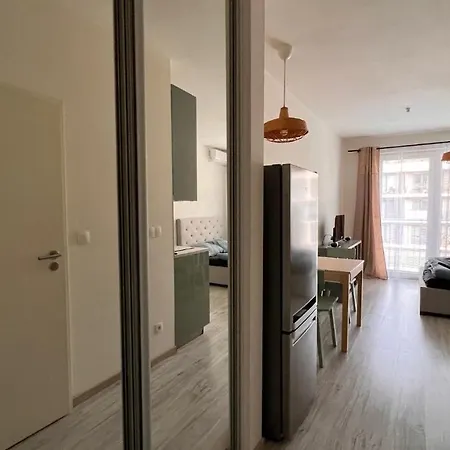 Apartamento Air Conditioned 1 Apartment, Slnecnice Bratislava
