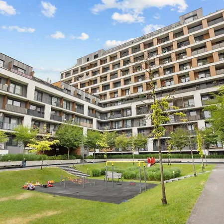 Air Conditioned 1 Apartment, Slnecnice 公寓 *