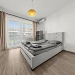 Air Conditioned 1 Apartment, Slnecnice Apartment Bratislava